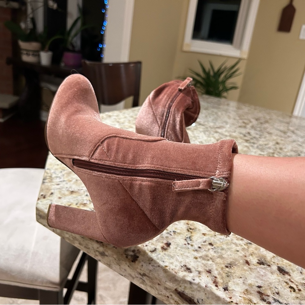 Steve Madden Velvet Pink Boots - Picture 4 of 5